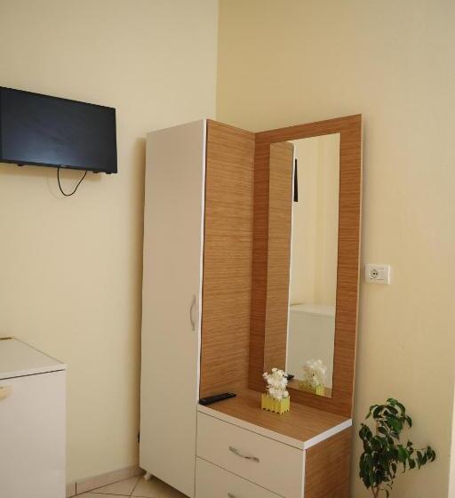 חדר לארבעה סטנדרטי עם מרפסת, Gusto