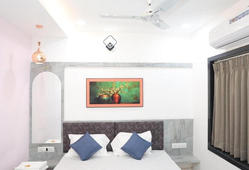 חדר דלוקס, Hari Home Stay