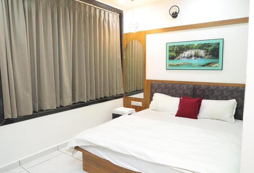 חדר משפחתי, Hari Home Stay