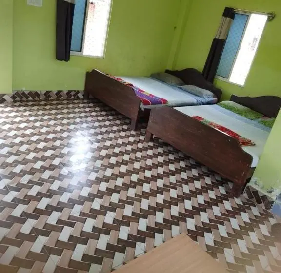 Standard Kolmen Hengen Huone, Sun Plaza Near Konark Sun Temple  Couple Friendly Best Choice Of Travellers