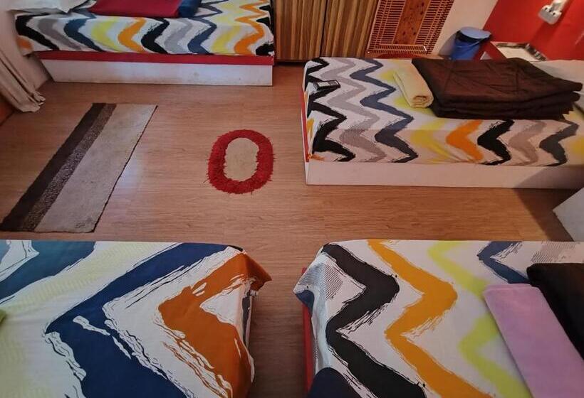 חדר משפחתי, Tides By Tb