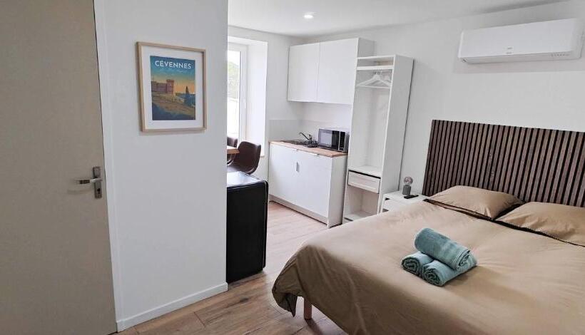 Студия Стандарт, Le Qg