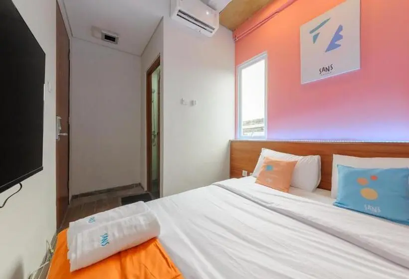 デラックスルーム, Sans Hotel Pesona Bekasi