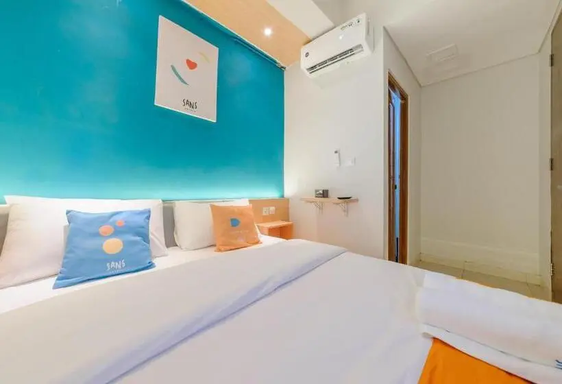 デラックスルーム, Sans Hotel Pesona Bekasi