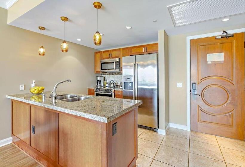 Люкс Боковой Вид на Море, Honua Kai Resort And Spa By Maui Resort Rentals