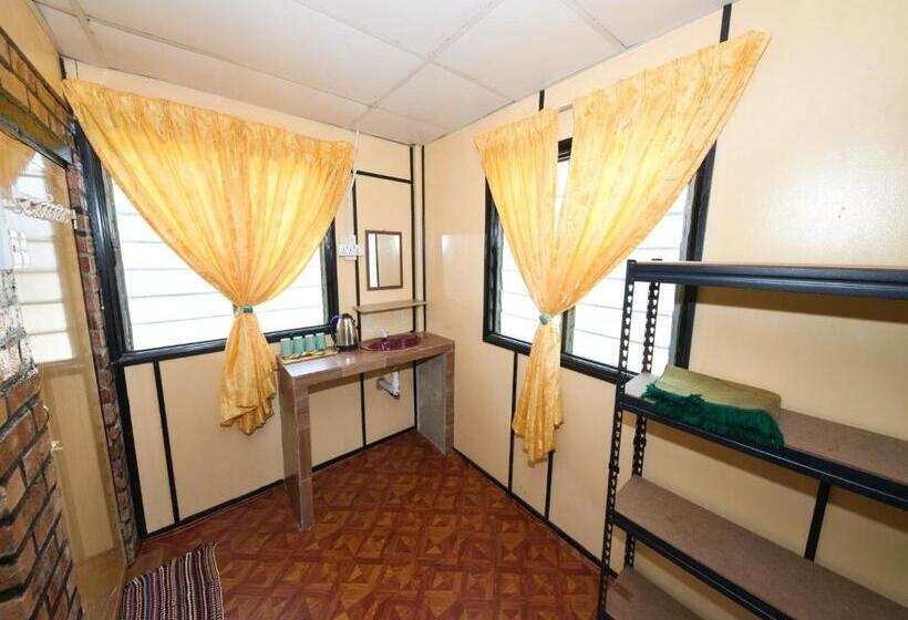 スイート(家族用), Oyo 90960 Rajawali D Cabin Chalet Roomstay