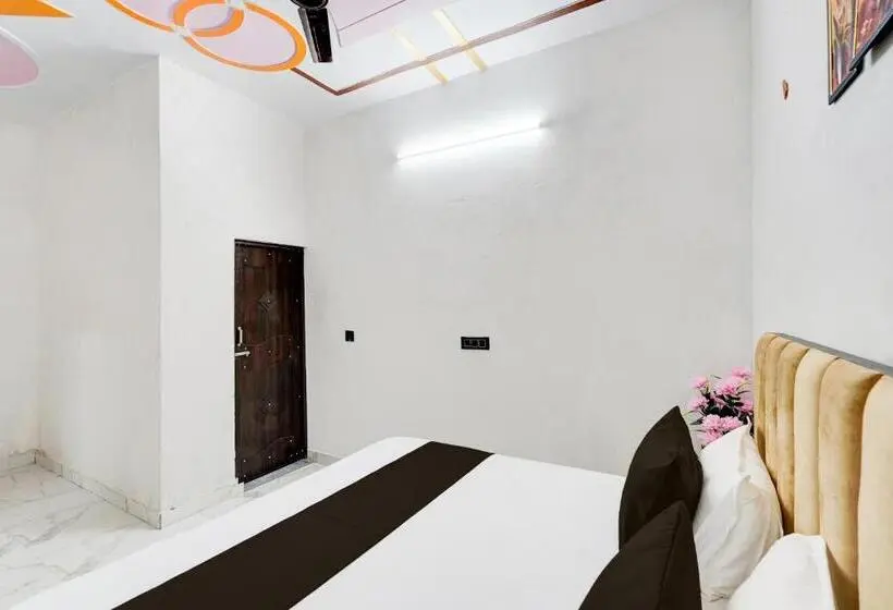 トリプルクラシックルーム, Oyo Jannat Residency