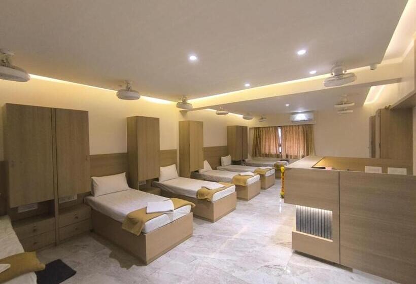 共用房间的床, Raman Dormitory