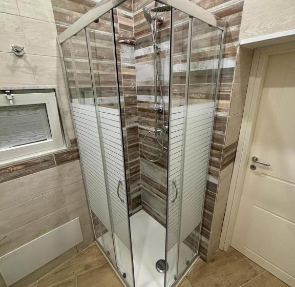 اتاق استاندارد با تخت بزرگ, B&b La Storia