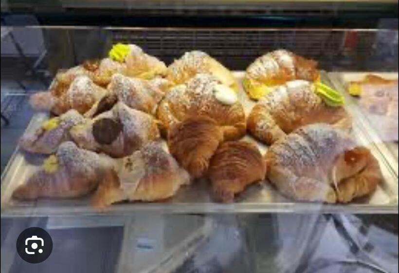 اتاق استاندارد با تخت بزرگ برای معلولان, B&b La Storia