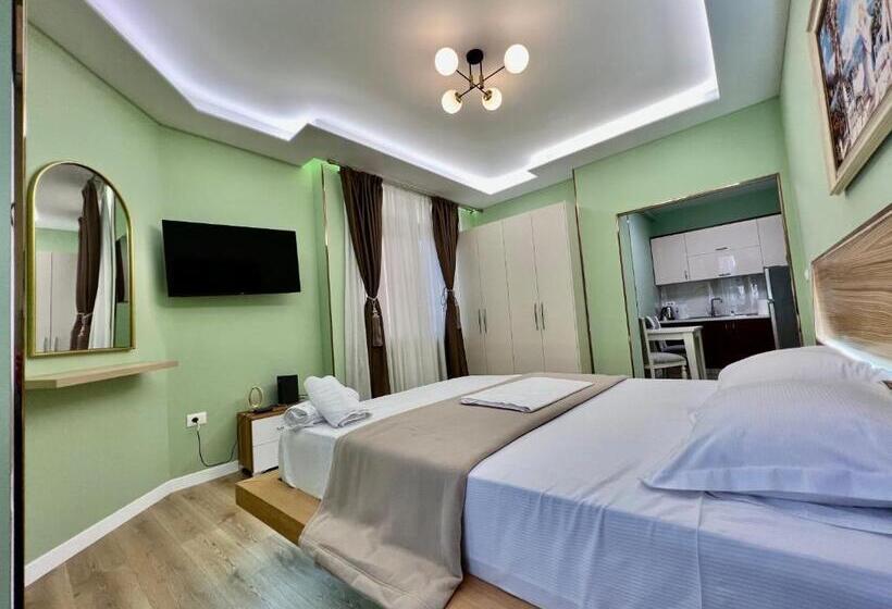 غرفة قياسية سرير كينج, Spiranca Luxury Suites