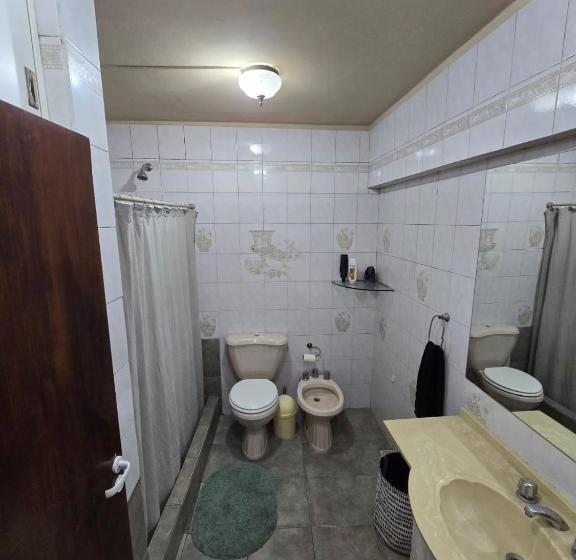 اتاق استاندارد با سرویس بهداشتی مشترک, Casa Cristal Hostel