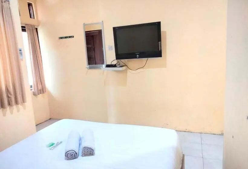 スタンダードルーム, Wisma Mutiara Near Alun Alun Demak Mitra Reddoorz