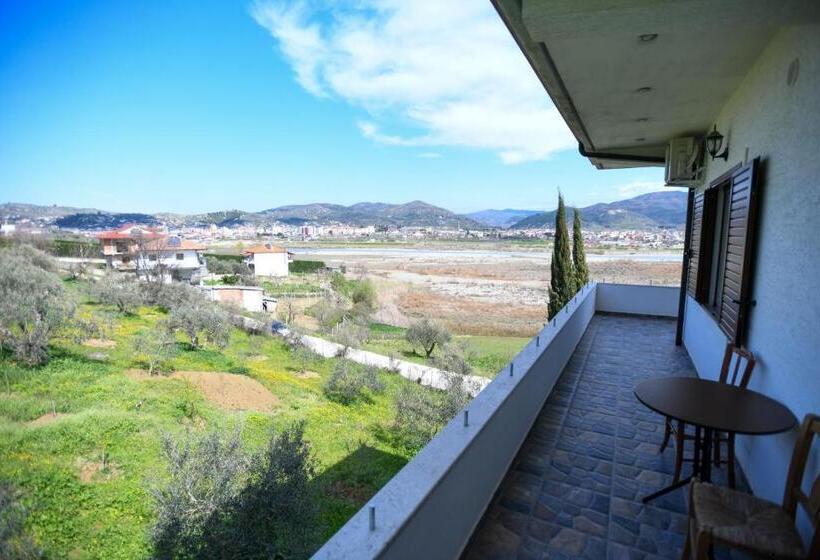 اتاق استاندارد با بالکن, Villa Solitude