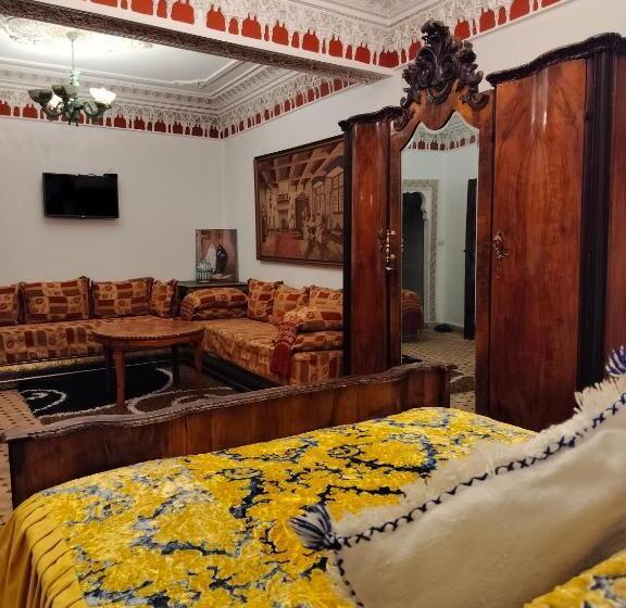 سوییت لوکس, Riad Laraichi Palace Suites