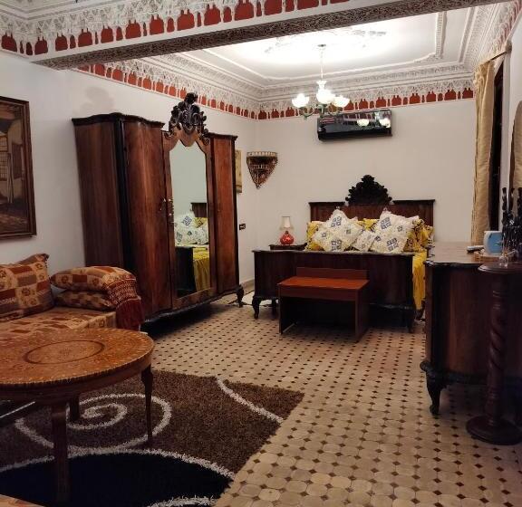 سوییت لوکس, Riad Laraichi Palace Suites