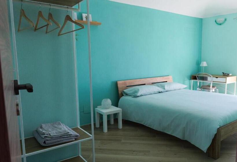 غرفة قياسية مزوَّدة بشُرفة, B&b Casa V Ale