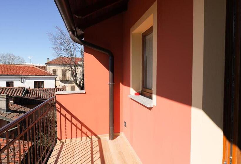 غرفة قياسية مزوَّدة بشُرفة, B&b Casa V Ale