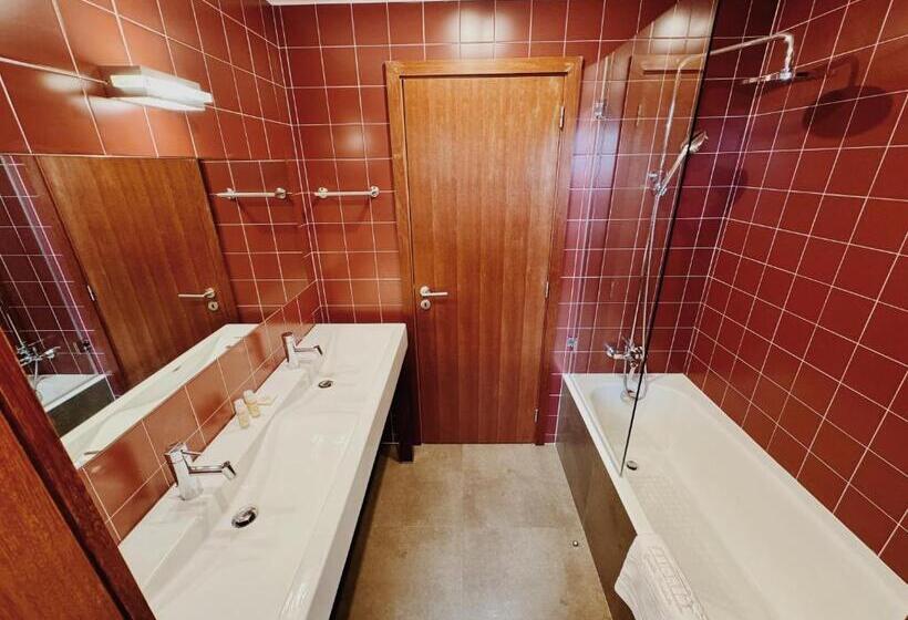 １ベッドルームハウス, Quinta Trindade