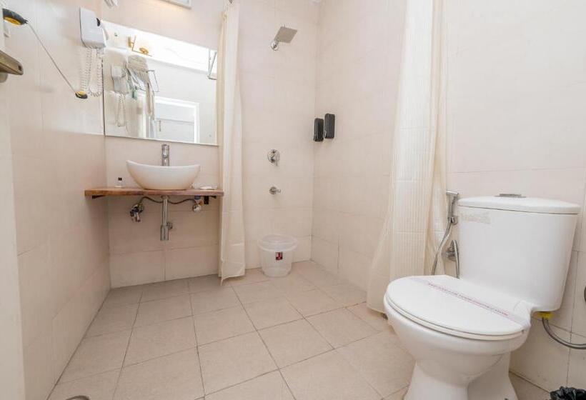 اتاق اکونومی, White House Mussoorie