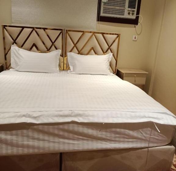 اتاق استاندارد سه نفره, فندق البلد