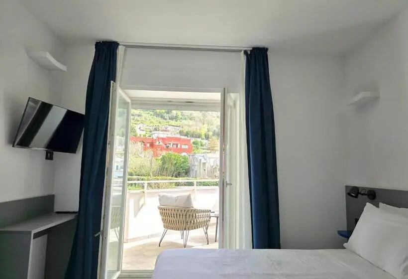 اتاق استاندارد, A&a Rooms