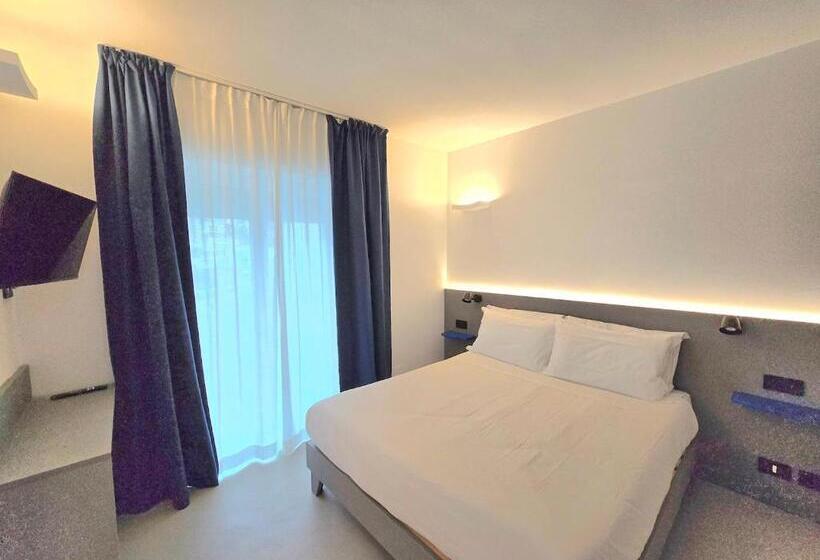 标准间, A&a Rooms