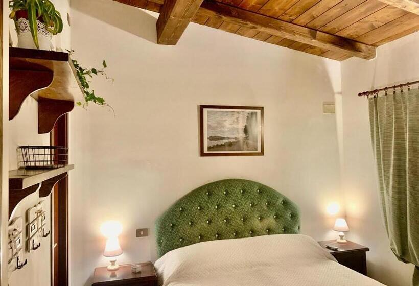 اتاق استاندارد, Country House