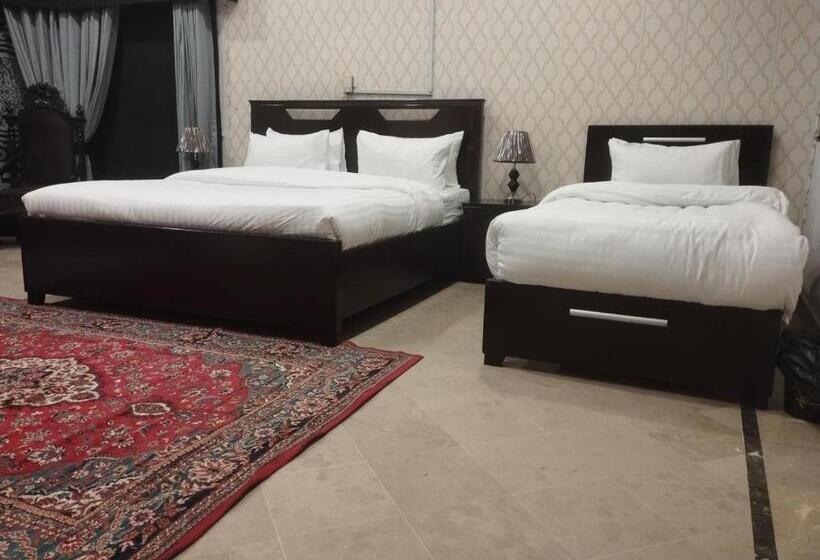Deluxe Room Mountain View, Trail Residency Guest House