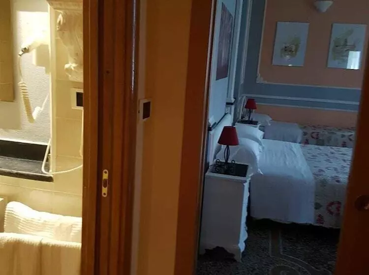 اتاق استاندارد سه نفره, B&b Villa Gavina