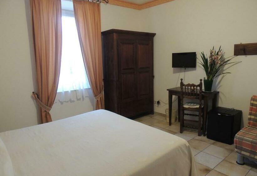 חדר סטנדרט לשלושה, B&b Il Giardino Etrusco