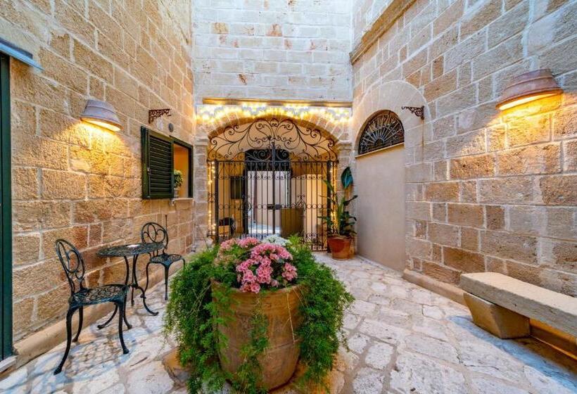 スタンダードルーム, Palazzo De Mori