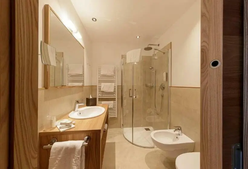 Perhehuone, Family Hotel Posta