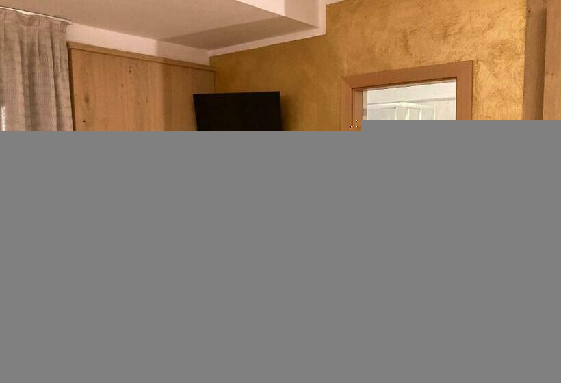 חדר דלוקס, Al Prato