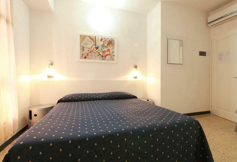 Номер Стандарт, Albergo Al Carugio