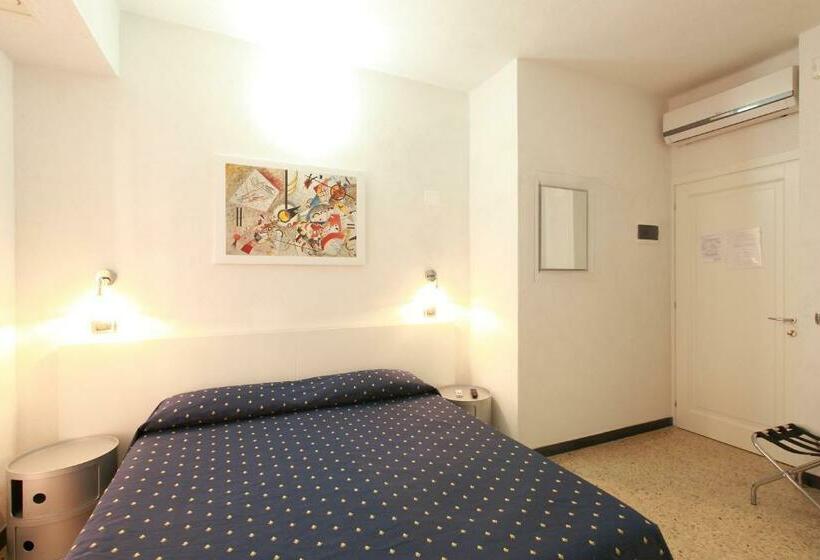 Номер Стандарт, Albergo Al Carugio