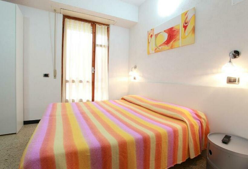 Номер Стандарт, Albergo Al Carugio