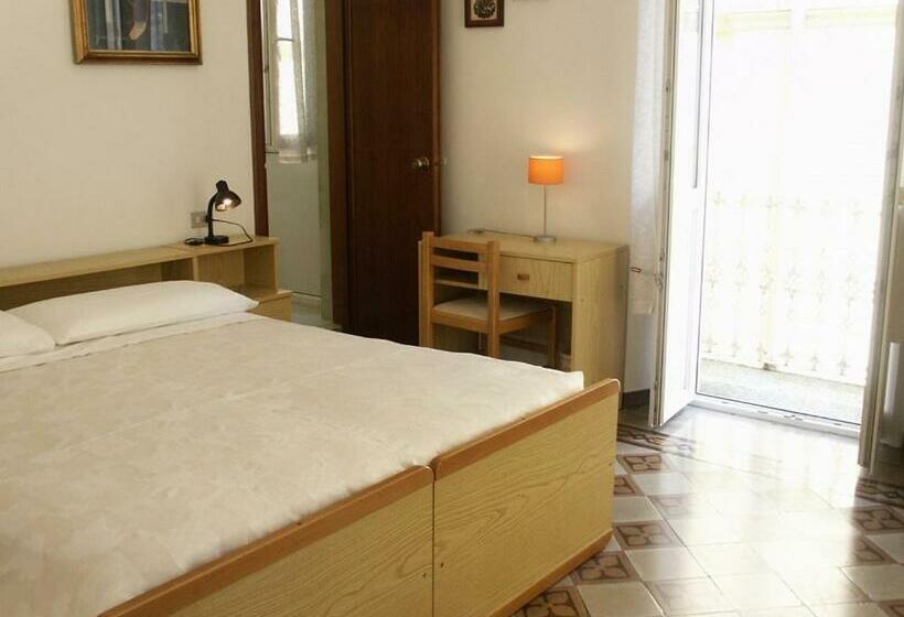 חדר סטנדרט, Albergo Corona