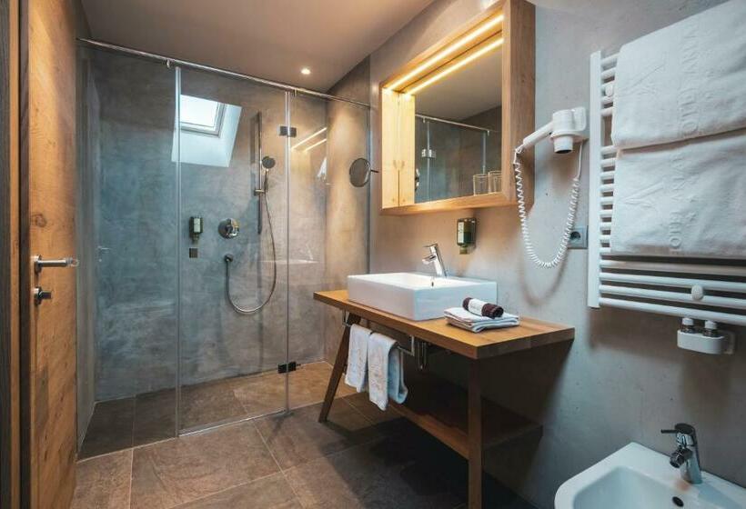 스탠다드 발코니 룸, Arlara