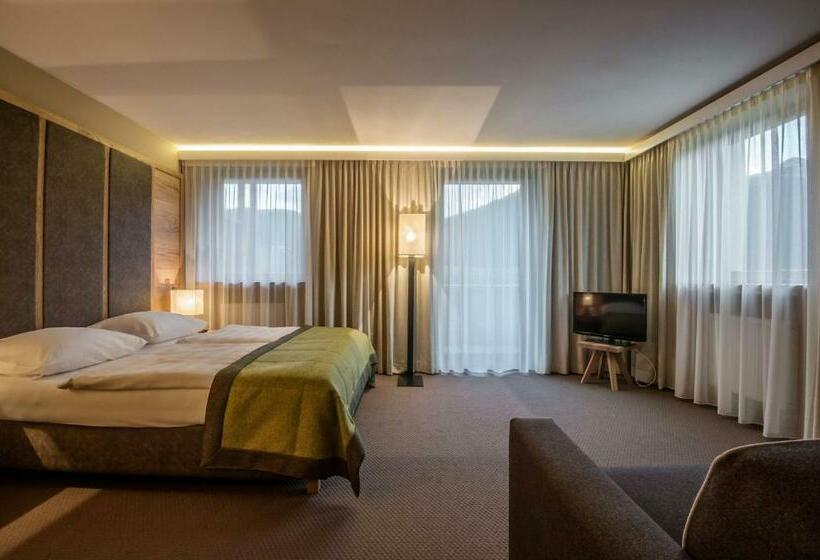 스탠다드 트리플 룸, Arlara