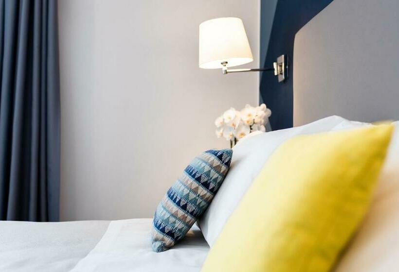 Номер Стандарт, Aurora