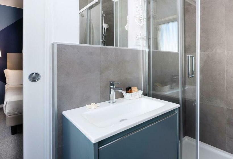 Номер Стандарт, Aurora