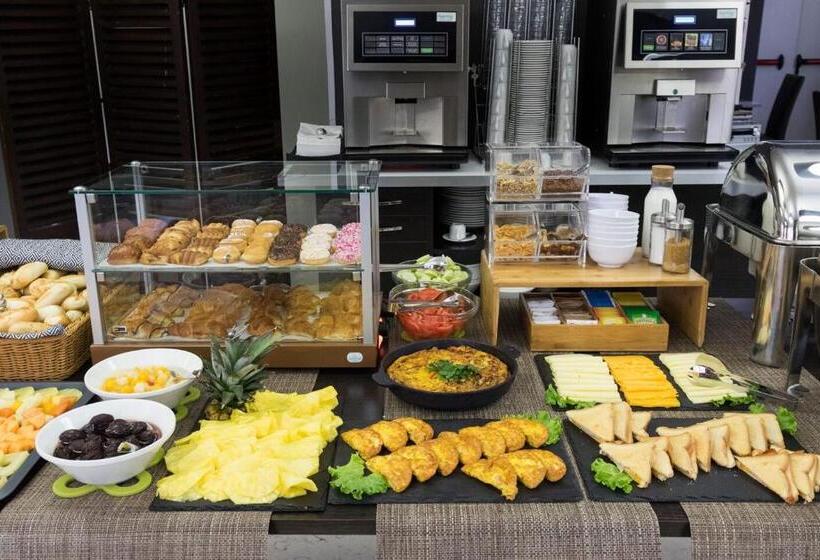 Номер Deluxe, Aurora