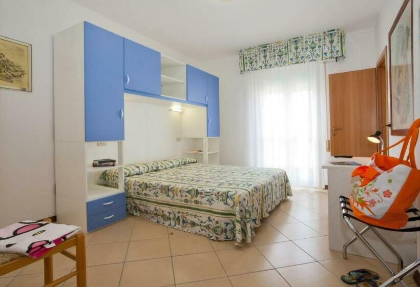 חדר סטנדרט עם מרפסת, Fabris