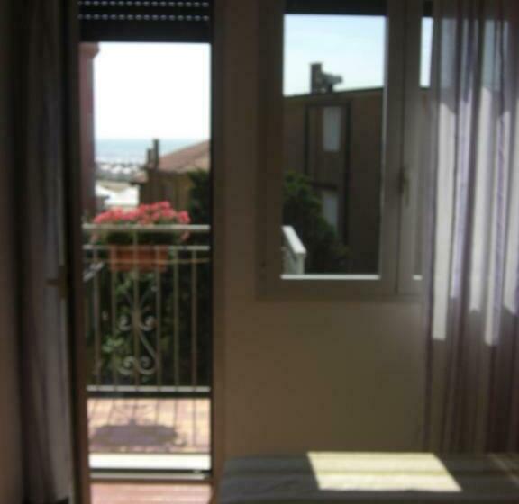 חדר סטנדרט עם מרפסת, Fabris