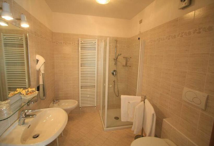 חדר סטנדרט נוף להרים, Kyrr Smart Mountain Retreat