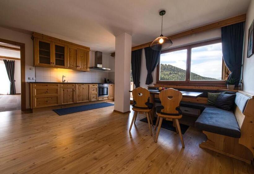 Апартаменты 1 Спальня Вид на Сад, Garni Sunela