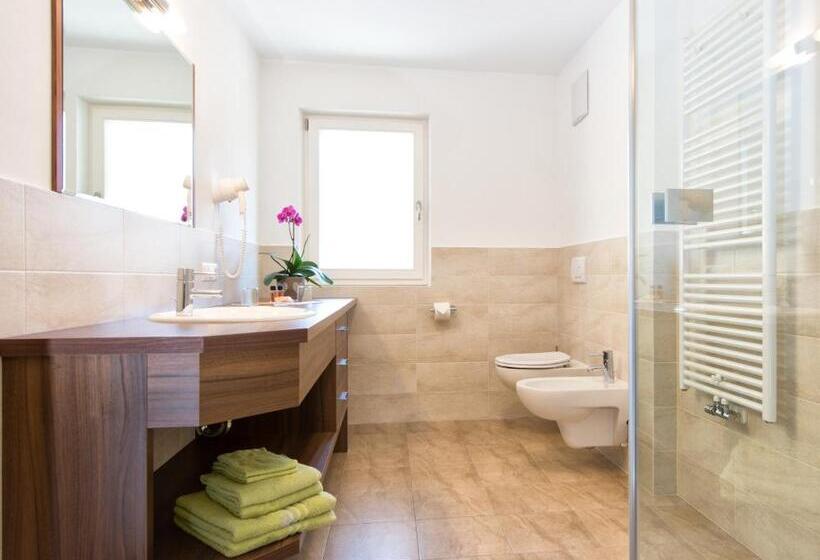 Апартаменты 1 Спальня с Видом, Garni Sunela