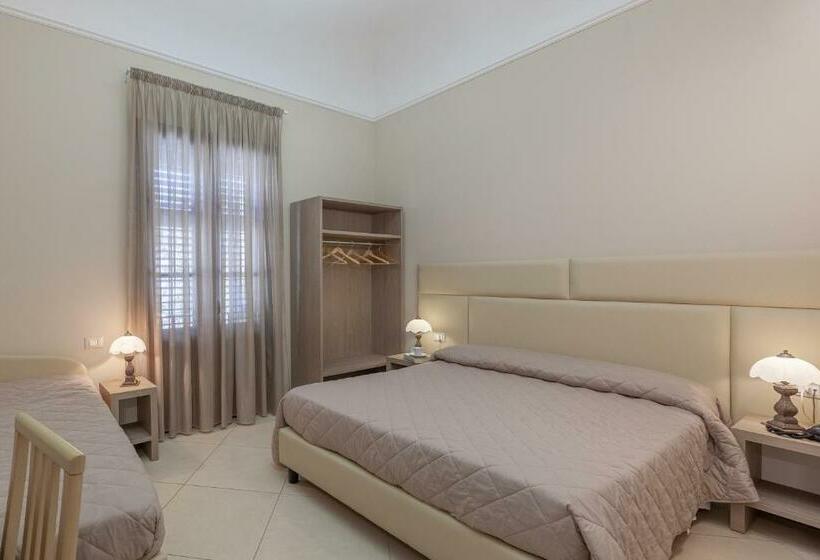 غرفة قياسية رباعية, Ghibli