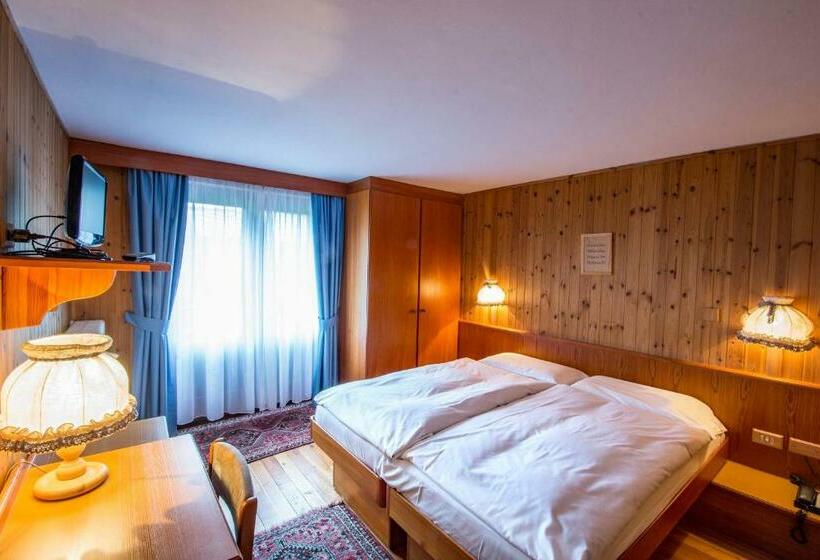 غرفة قياسية, Gran Baita